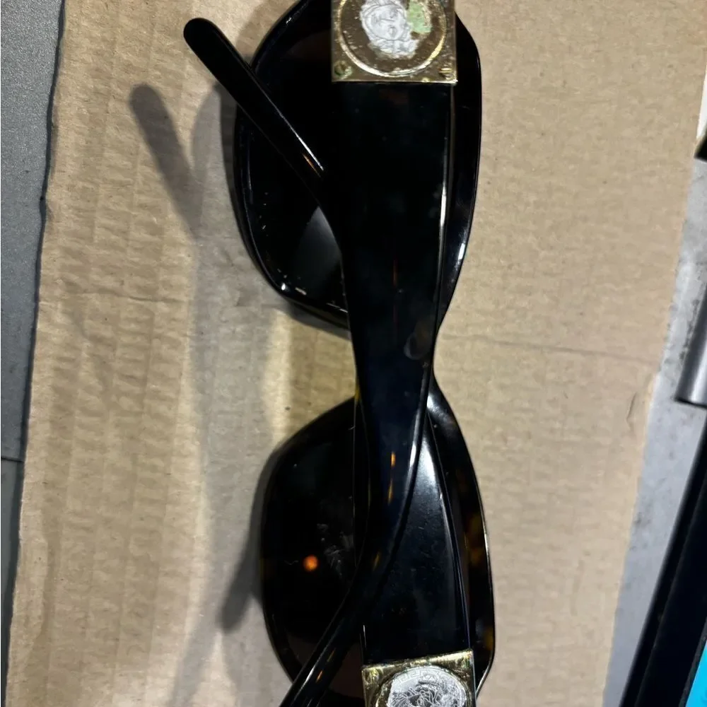 Vintage Versace Sunglasses Model 4092 Medusa head logo glasses tortoise round